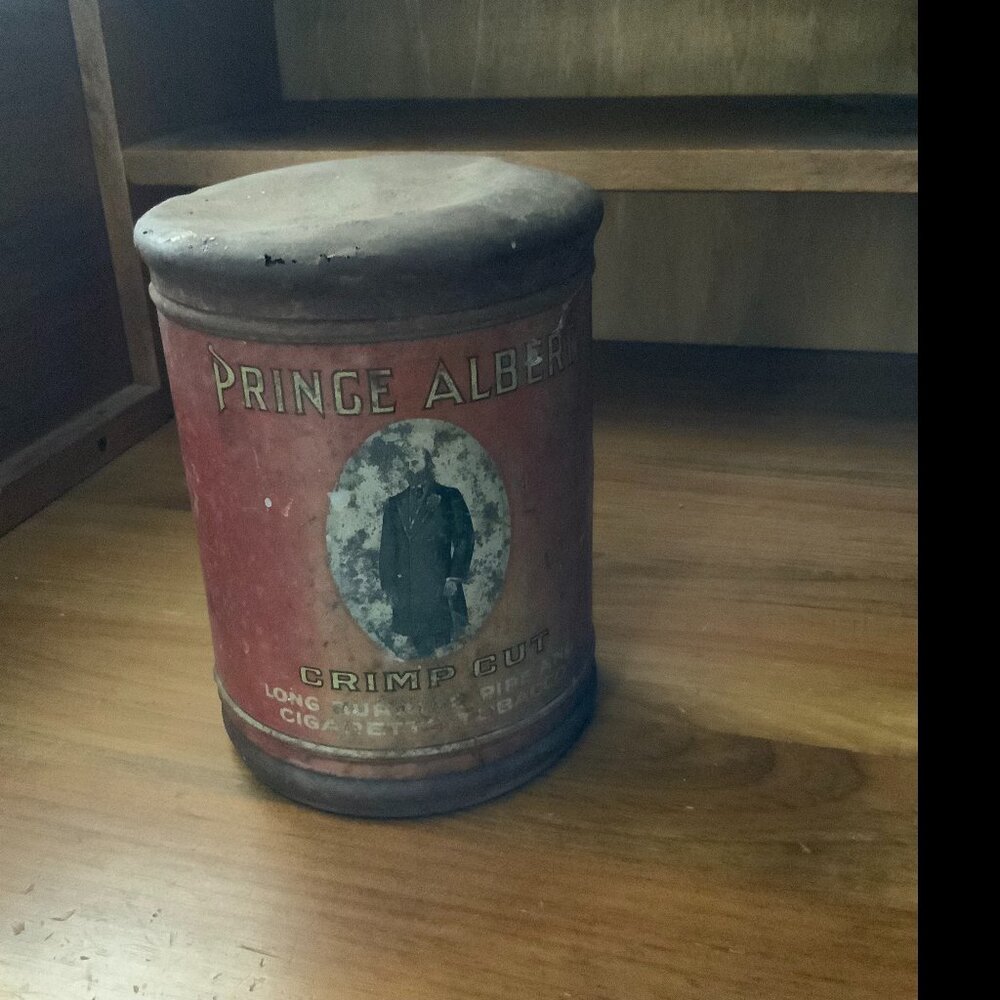 VINTAGE PRINCE ALBERT ROUND TOBACCO TIN CRIMP CUT 6"